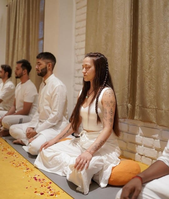 lucia-navarro-yoga-madrid-centro